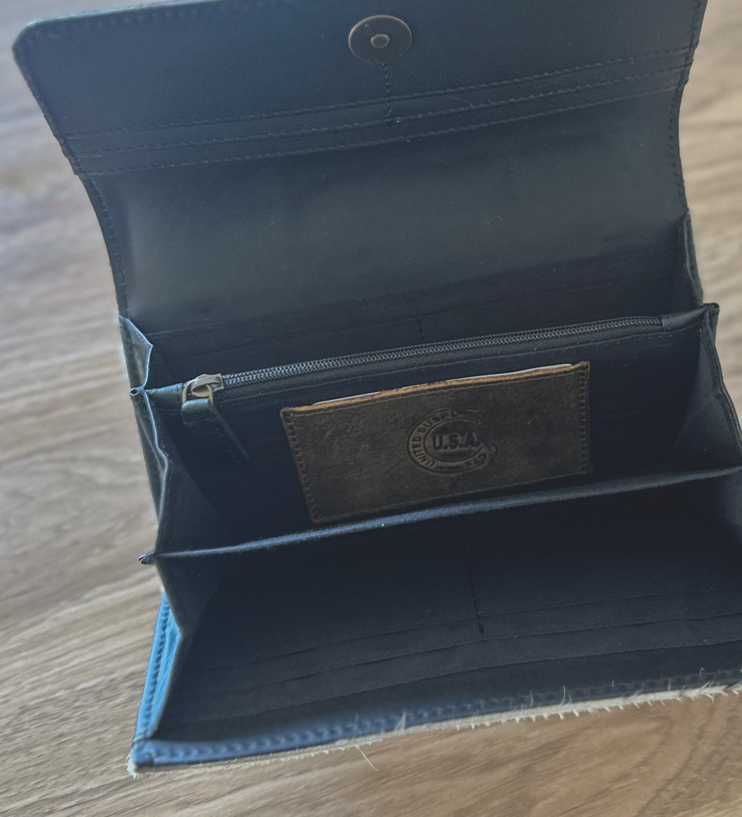 Dampier Hand Tooled Wallet - Solid black and white
