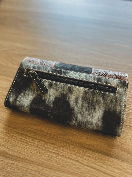 Dampier Hand Tooled Wallet - Solid black and white